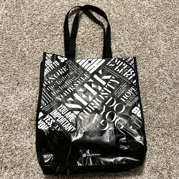 lululemon athletica Handbags - Lululemon Bag
